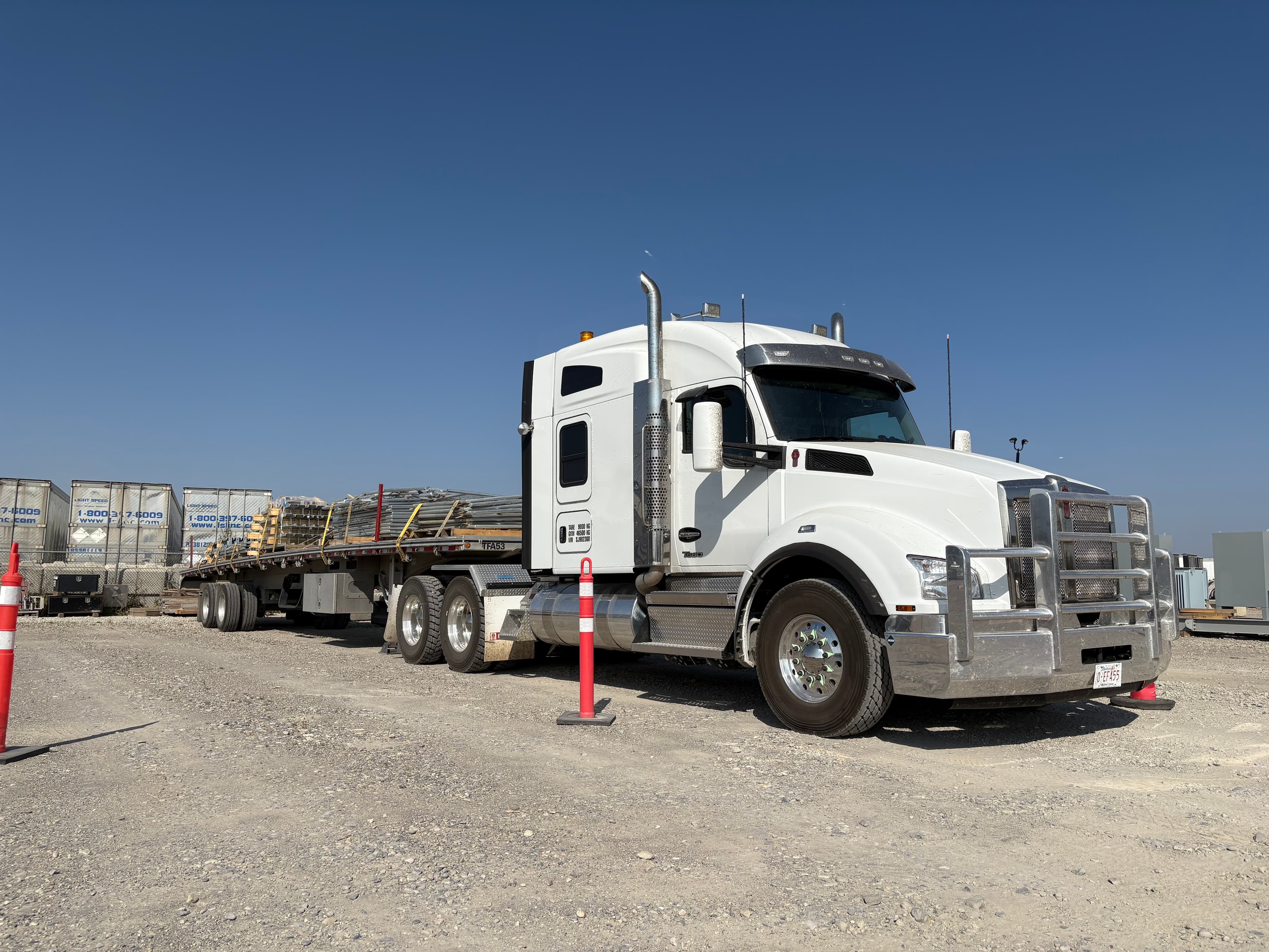 2025 Kenworth T880